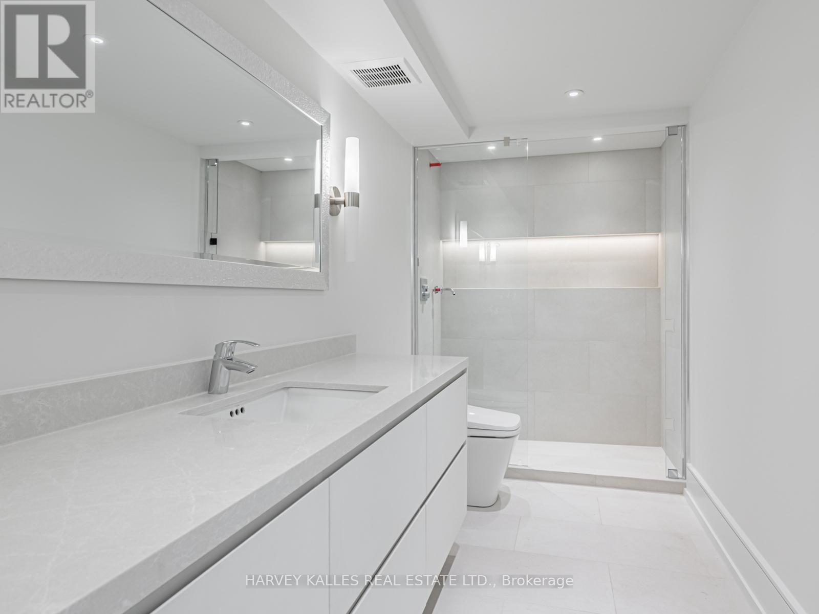 1703 - 1166 Bay Street, Toronto, Ontario  M5S 2X8 - Photo 16 - C12446925
