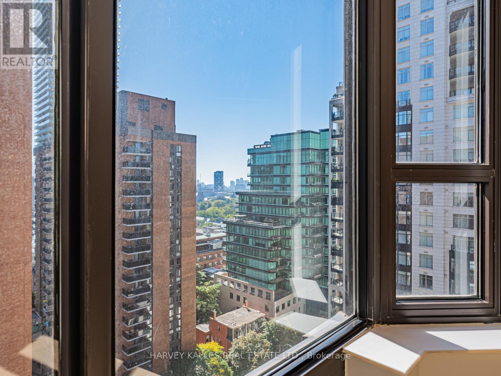 1703 - 1166 Bay Street, Toronto, Ontario  M5S 2X8 - Photo 19 - C12446925