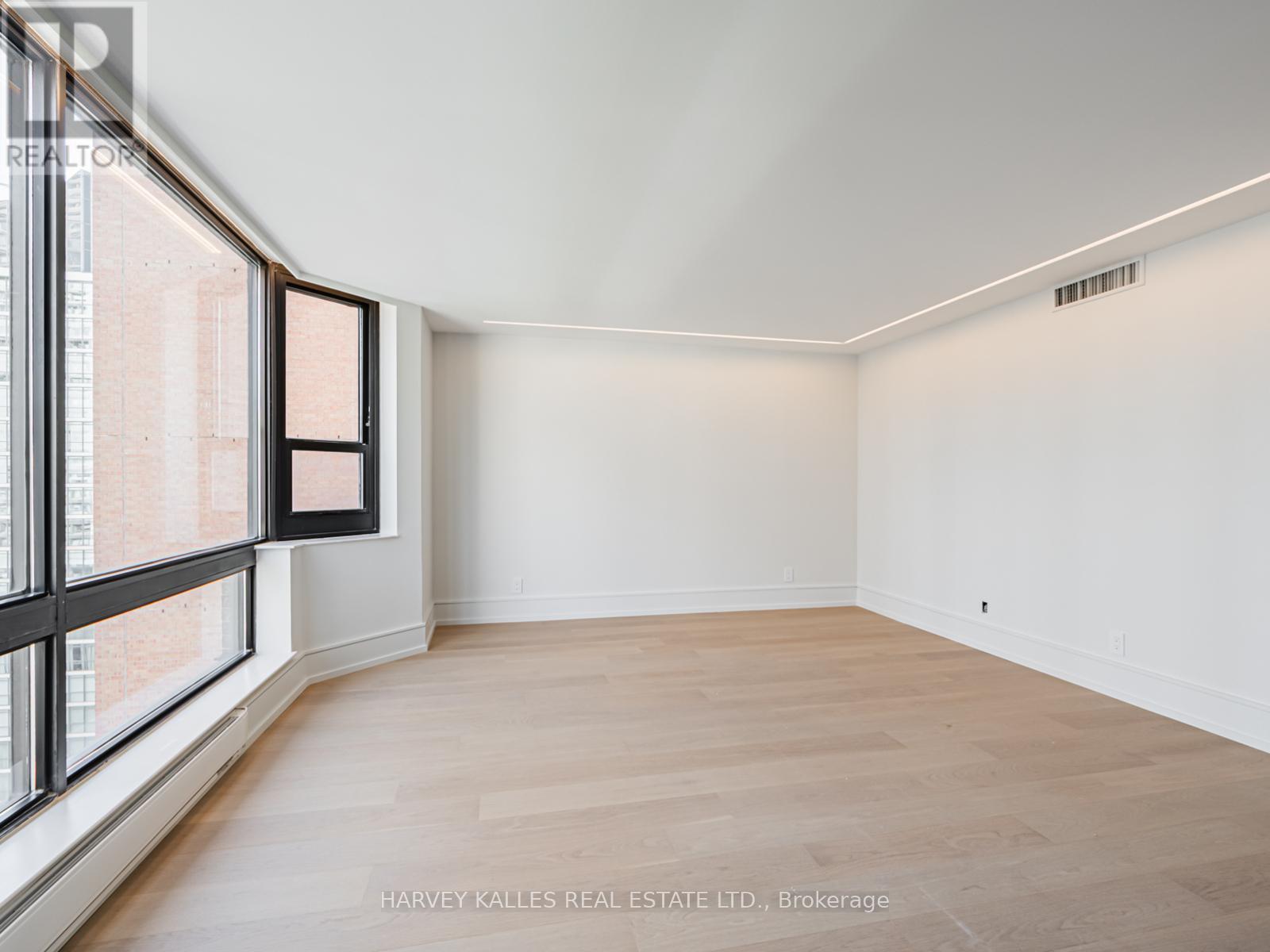 1703 - 1166 Bay Street, Toronto, Ontario  M5S 2X8 - Photo 21 - C12446925