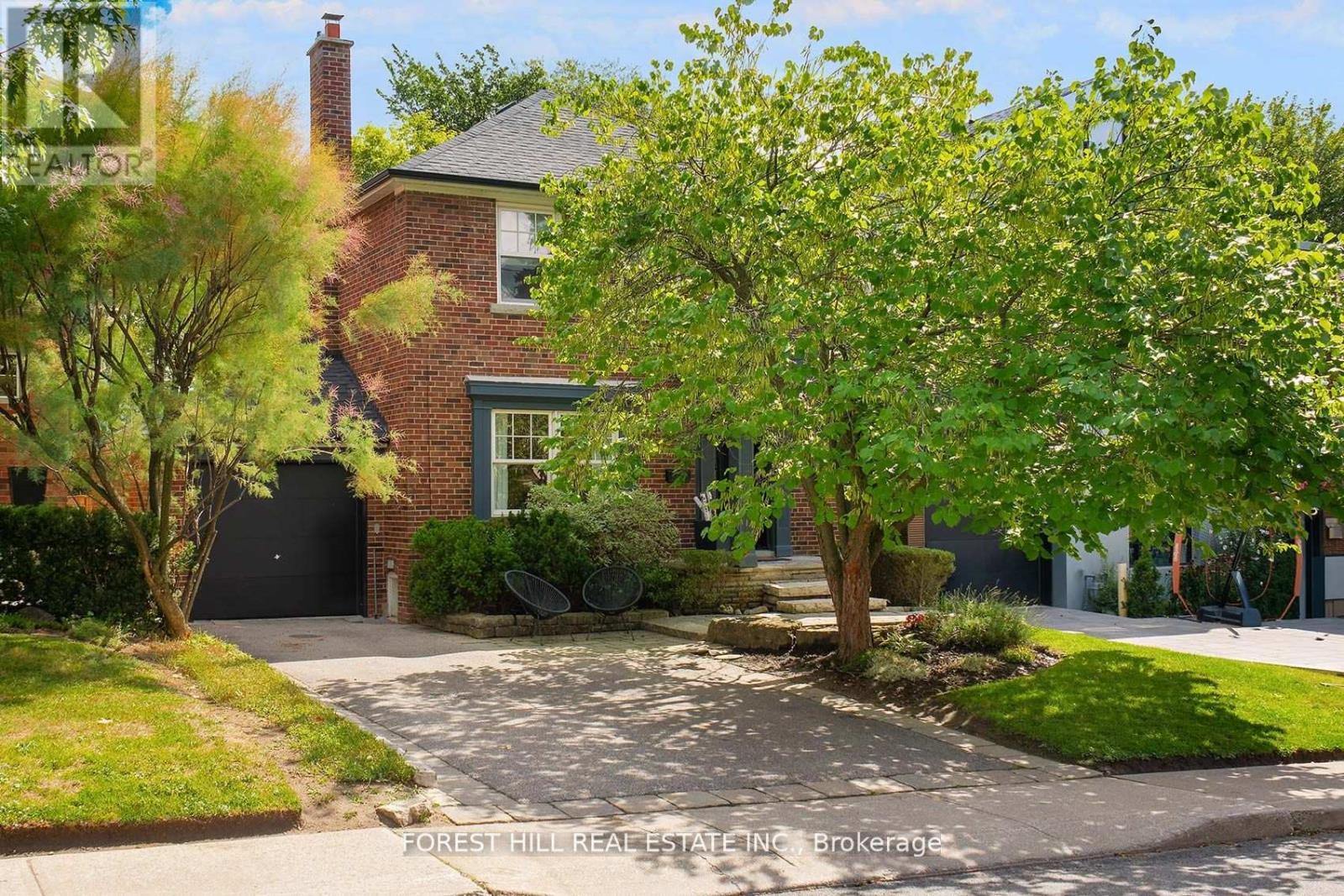 9 PEVERIL HILL S, Toronto, Ontario