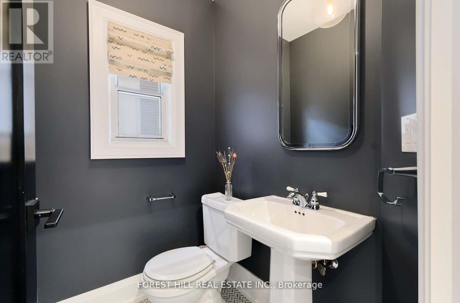 9 Peveril Hill S, Toronto, Ontario  M6C 3A7 - Photo 19 - C12446937