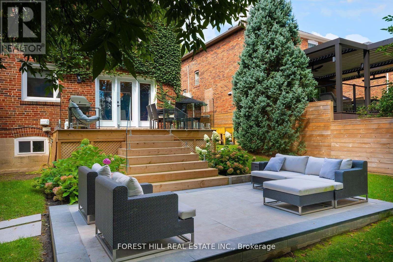 9 Peveril Hill S, Toronto, Ontario  M6C 3A7 - Photo 40 - C12446937