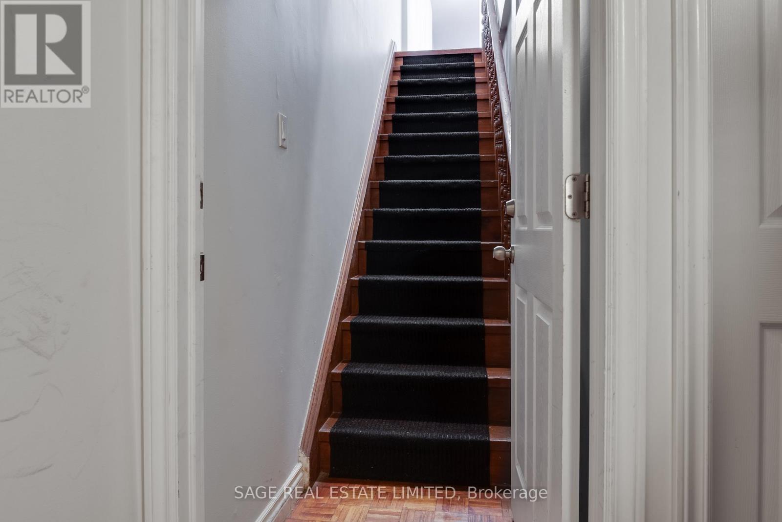 Upper - 586 Richmond Street W, Toronto, Ontario  M5V 1Y9 - Photo 2 - C12446938