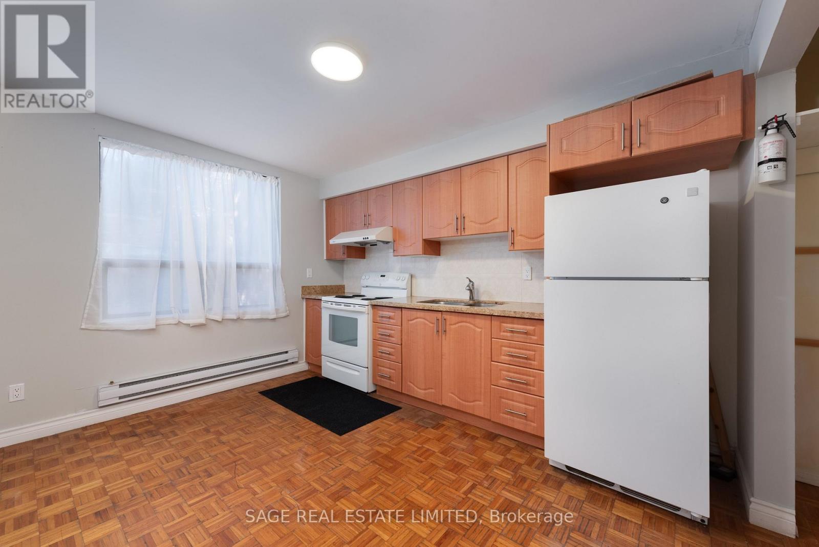 Upper - 586 Richmond Street W, Toronto, Ontario  M5V 1Y9 - Photo 4 - C12446938