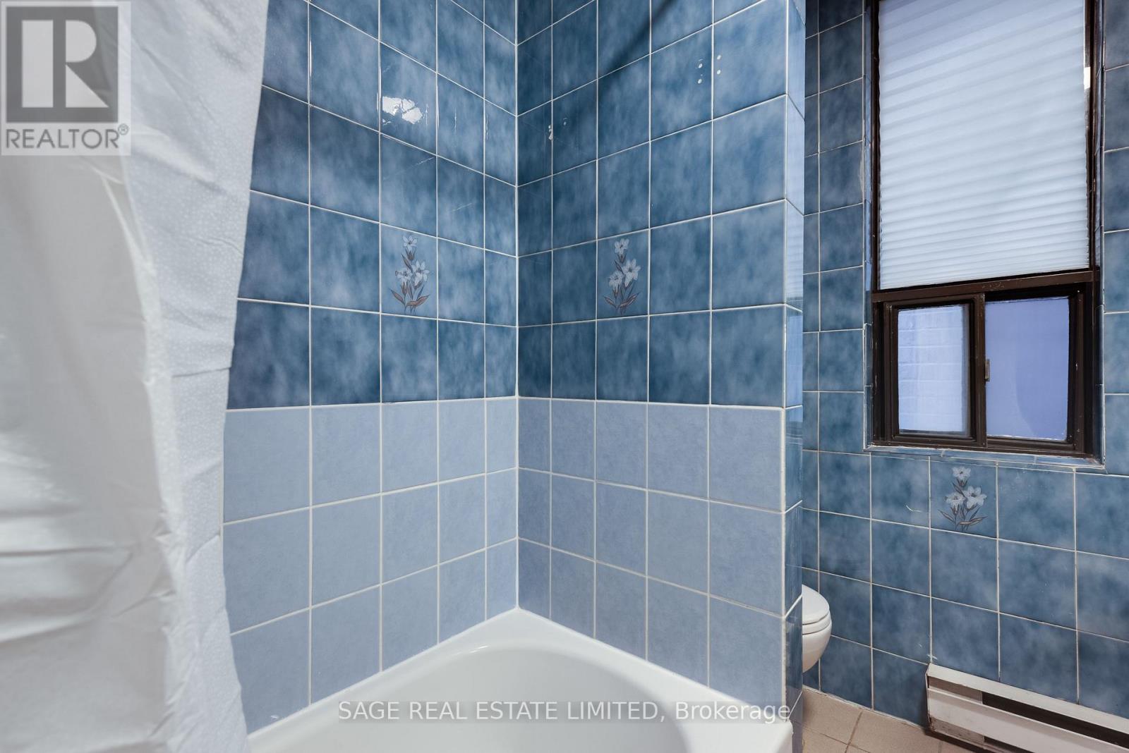 Upper - 586 Richmond Street W, Toronto, Ontario  M5V 1Y9 - Photo 7 - C12446938