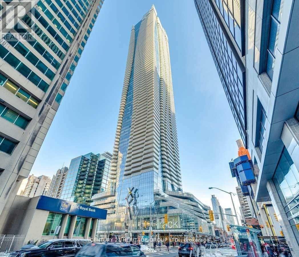 2501 - 1 Bloor Street E, Toronto, Ontario  M4W 0A8 - Photo 1 - C12446940