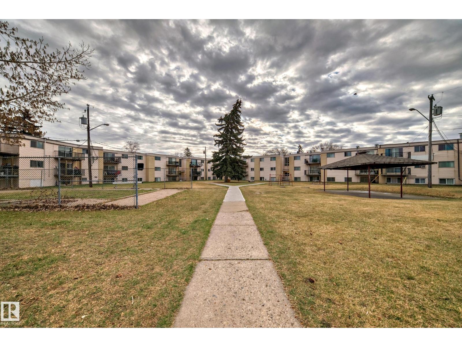 #4c 5715 133 Nw, Edmonton, Alberta  T5A 0K3 - Photo 28 - E4460999