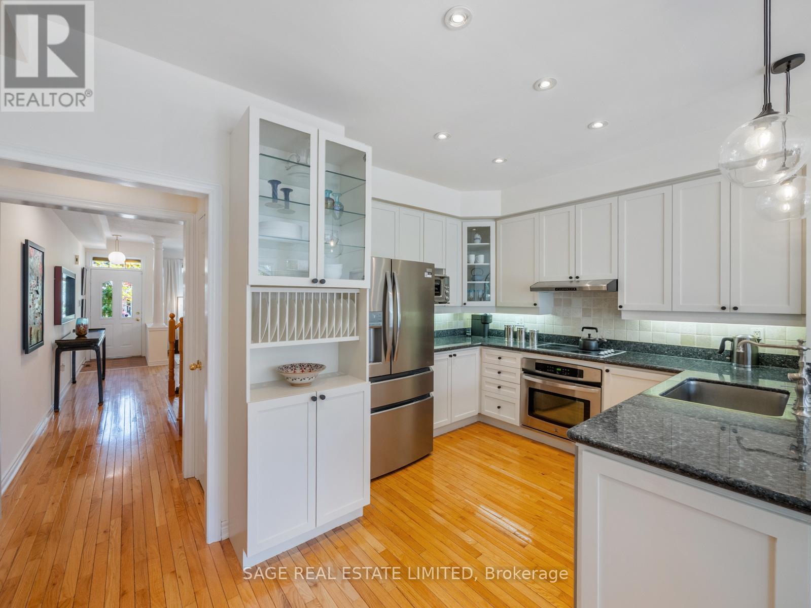 116 Boardwalk Drive, Toronto, Ontario  M4L 3X4 - Photo 7 - E12446841