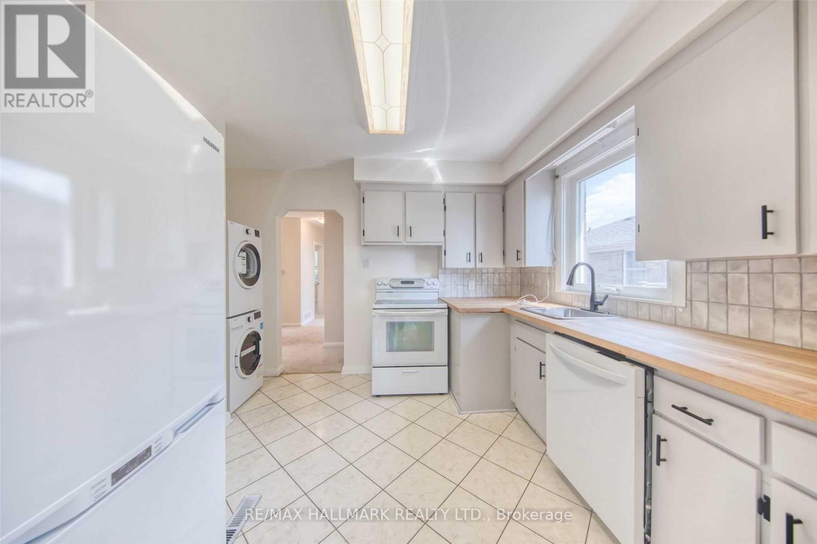 Main - 69 Barrymore Road, Toronto, Ontario  M1J 1W5 - Photo 10 - E12446872