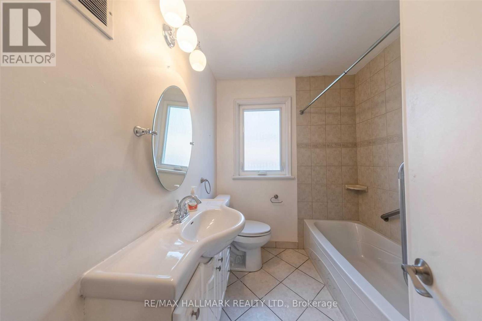 Main - 69 Barrymore Road, Toronto, Ontario  M1J 1W5 - Photo 15 - E12446872