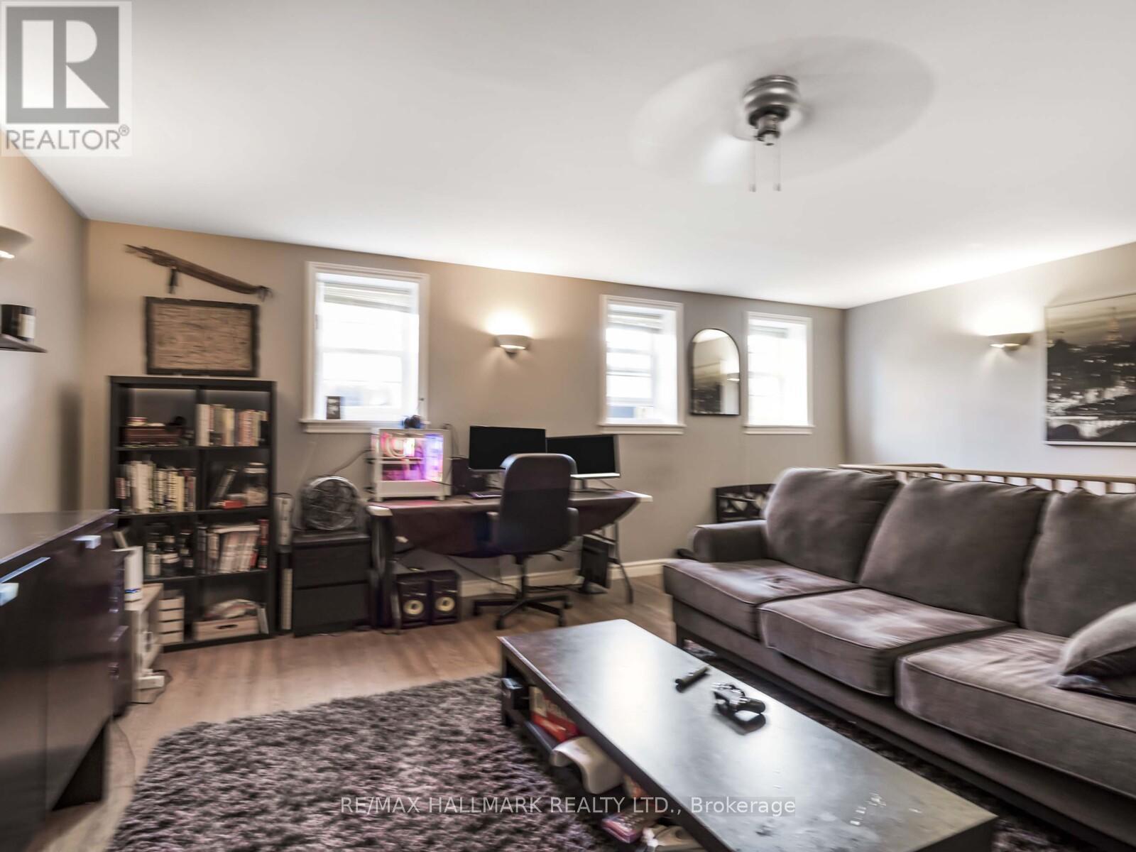 90 Leroy Avenue, Toronto, Ontario  M4J 4G8 - Photo 15 - E12446903