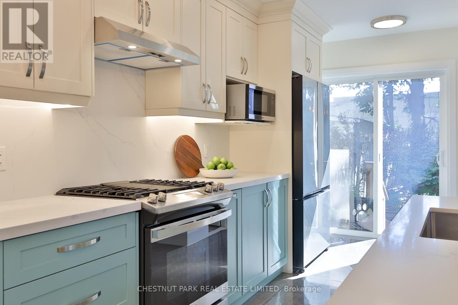 5 Minto Street, Toronto, Ontario  M4L 1B5 - Photo 12 - E12446959