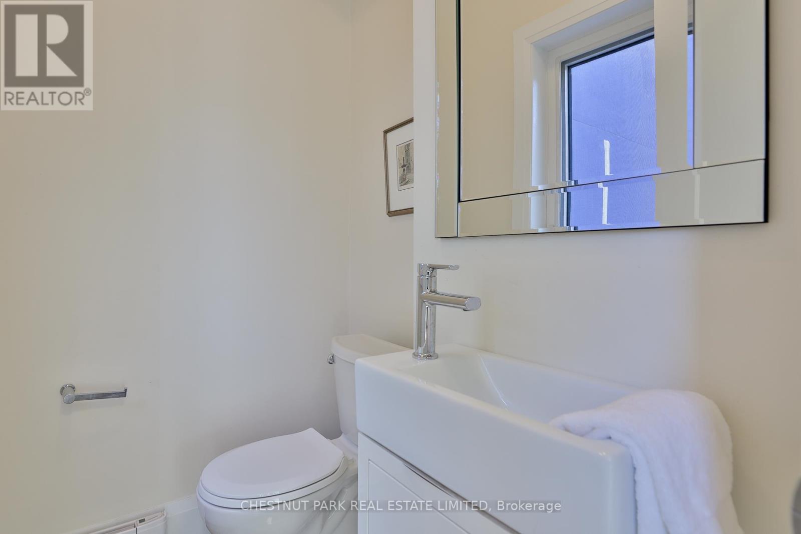 5 Minto Street, Toronto, Ontario  M4L 1B5 - Photo 15 - E12446959