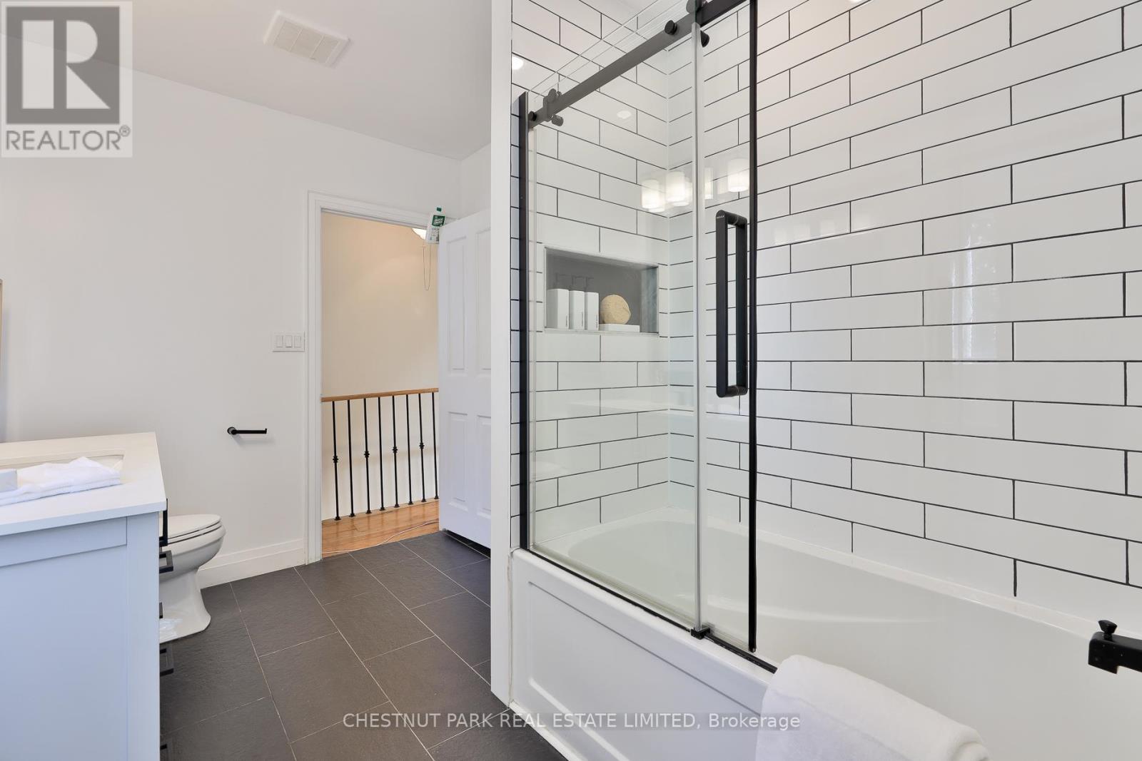 5 Minto Street, Toronto, Ontario  M4L 1B5 - Photo 22 - E12446959