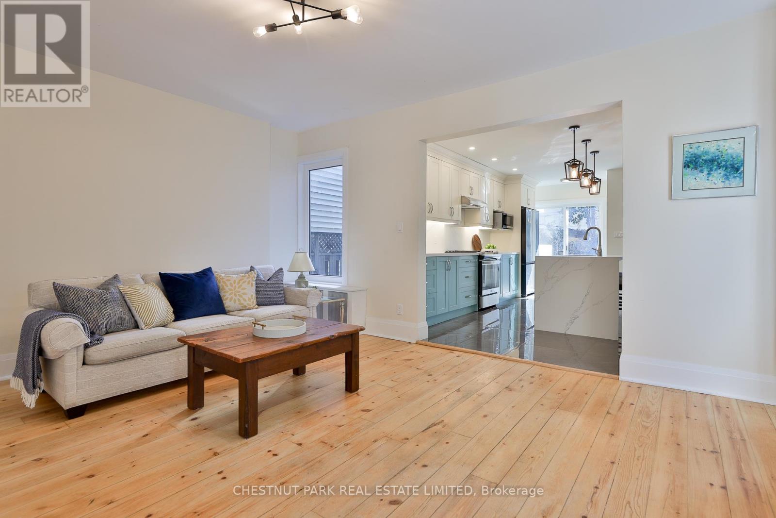 5 Minto Street, Toronto, Ontario  M4L 1B5 - Photo 6 - E12446959