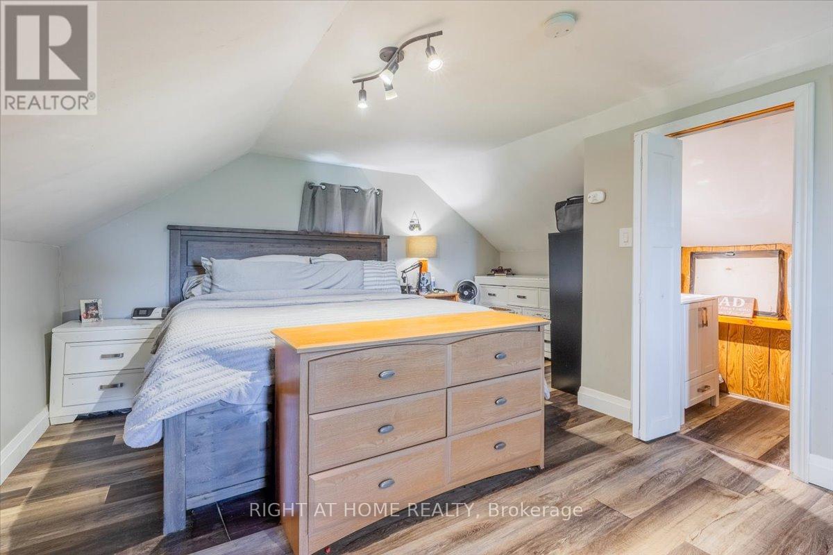 62 Mill Lane, Melancthon, Ontario  L9V 2T9 - Photo 20 - X12349430