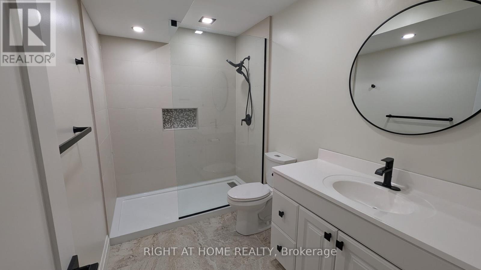 - Lower Level - 100 Seline Crescent, Barrie, Ontario  L4N 5V7 - Photo 12 - S12445685