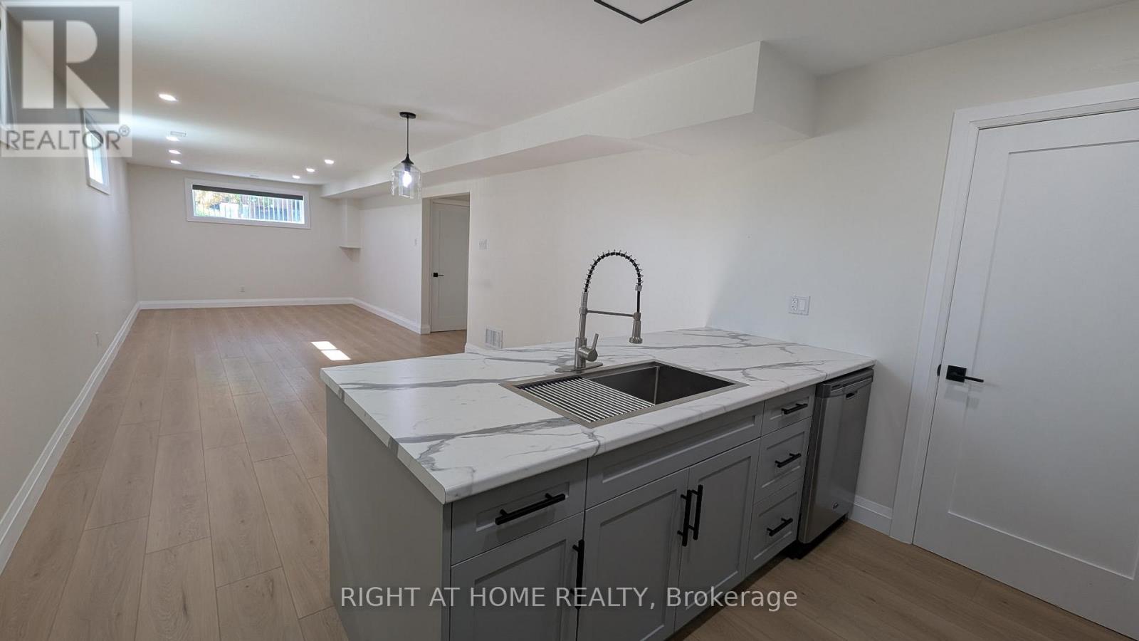 - Lower Level - 100 Seline Crescent, Barrie, Ontario  L4N 5V7 - Photo 8 - S12445685
