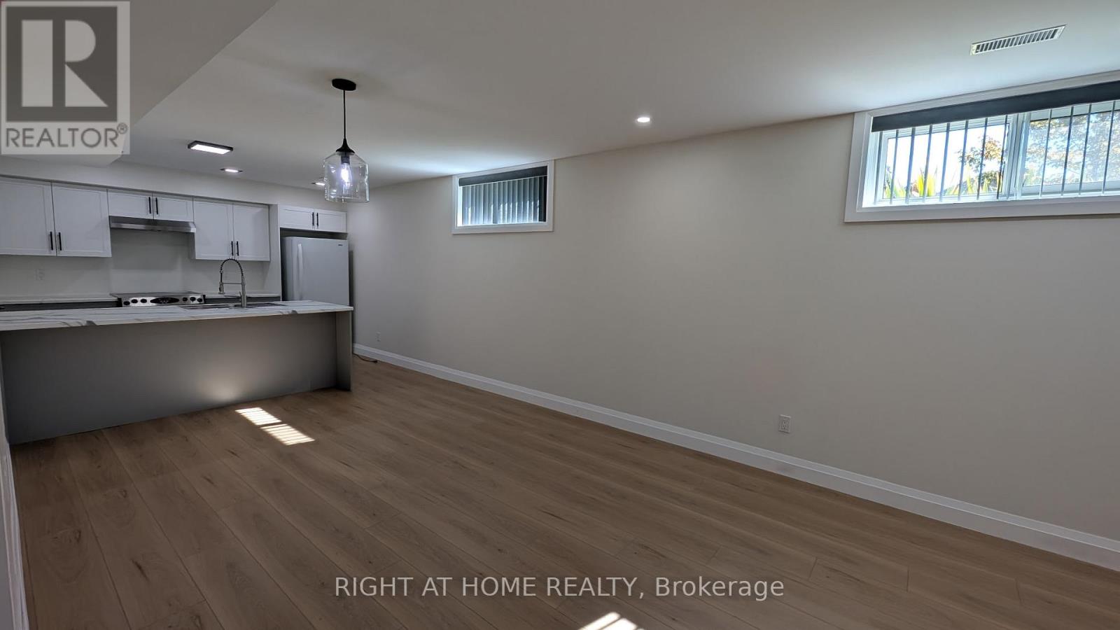 - Lower Level - 100 Seline Crescent, Barrie, Ontario  L4N 5V7 - Photo 9 - S12445685