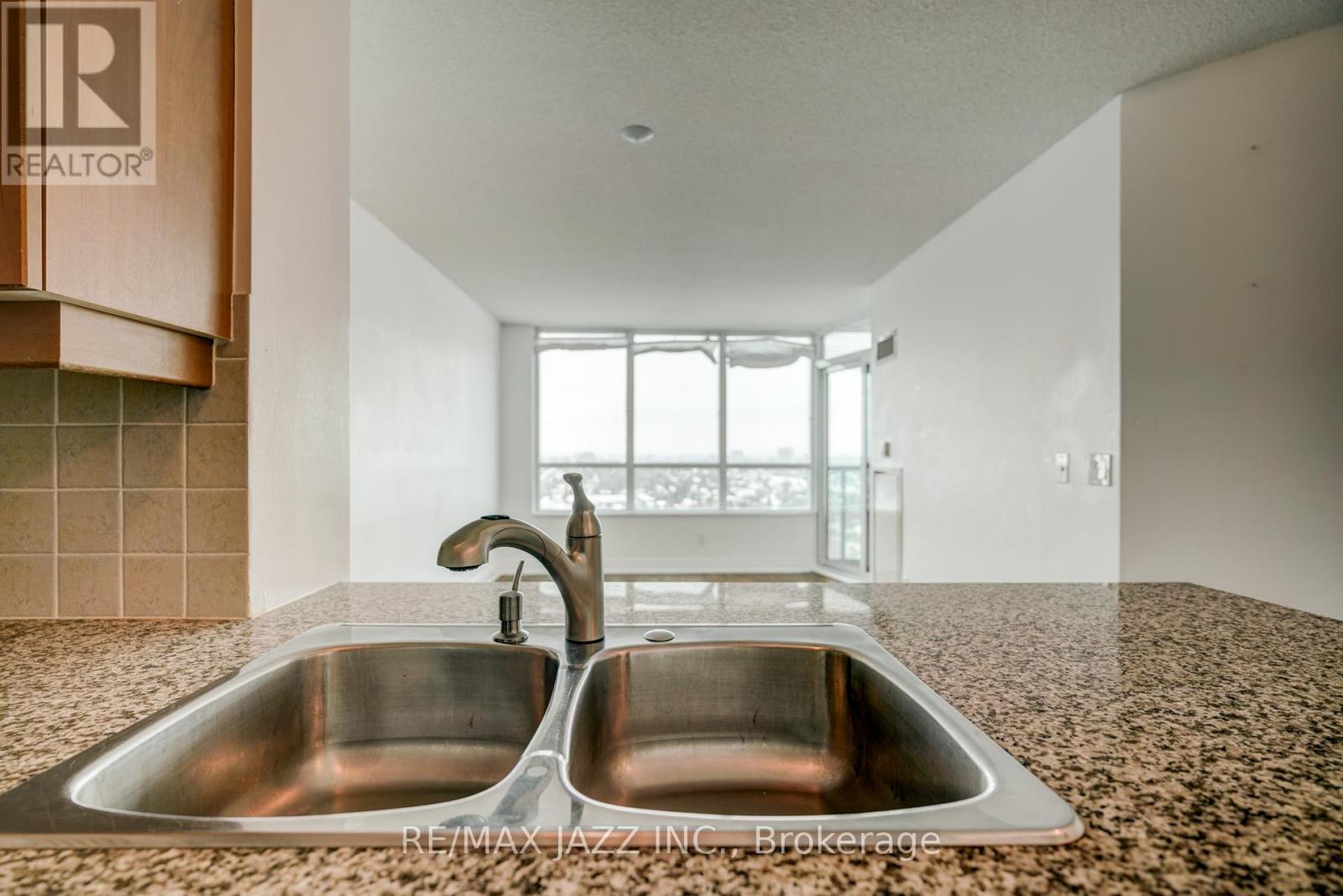 1908 - 15 Greenview Avenue, Toronto, Ontario  M2M 4M7 - Photo 14 - C12446815