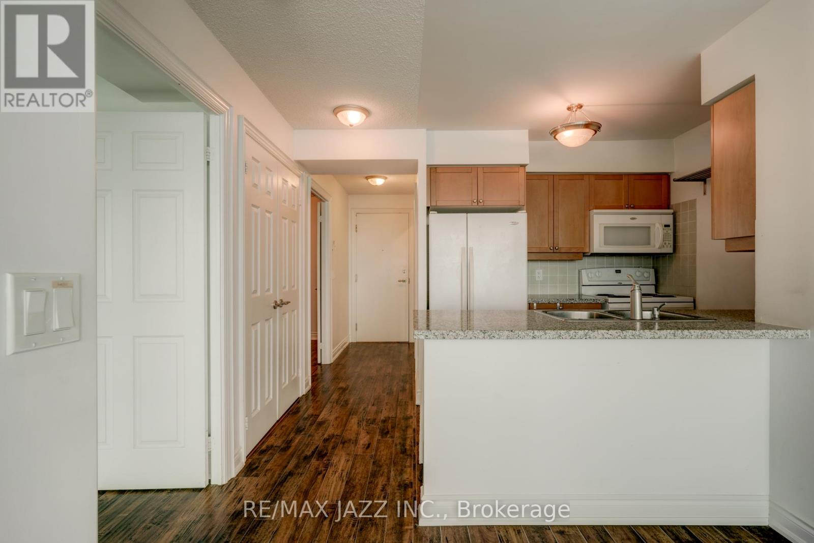 1908 - 15 Greenview Avenue, Toronto, Ontario  M2M 4M7 - Photo 11 - C12446815