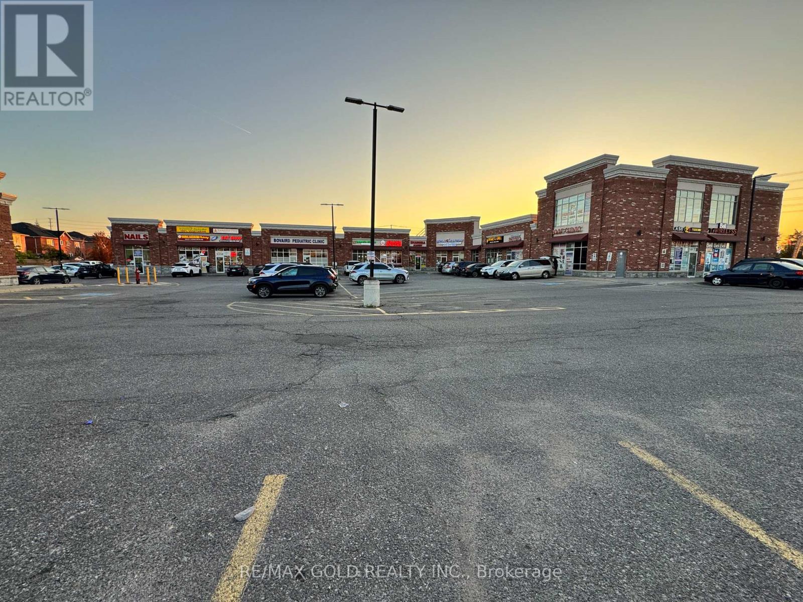 10 - 965 Bovaird Drive W, Brampton, Ontario  L7A 1R4 - Photo 3 - W12440088