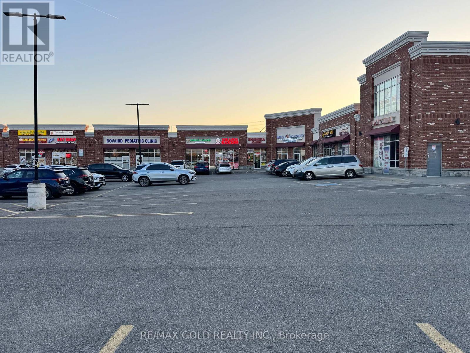 10 - 965 Bovaird Drive W, Brampton, Ontario  L7A 1R4 - Photo 7 - W12440088