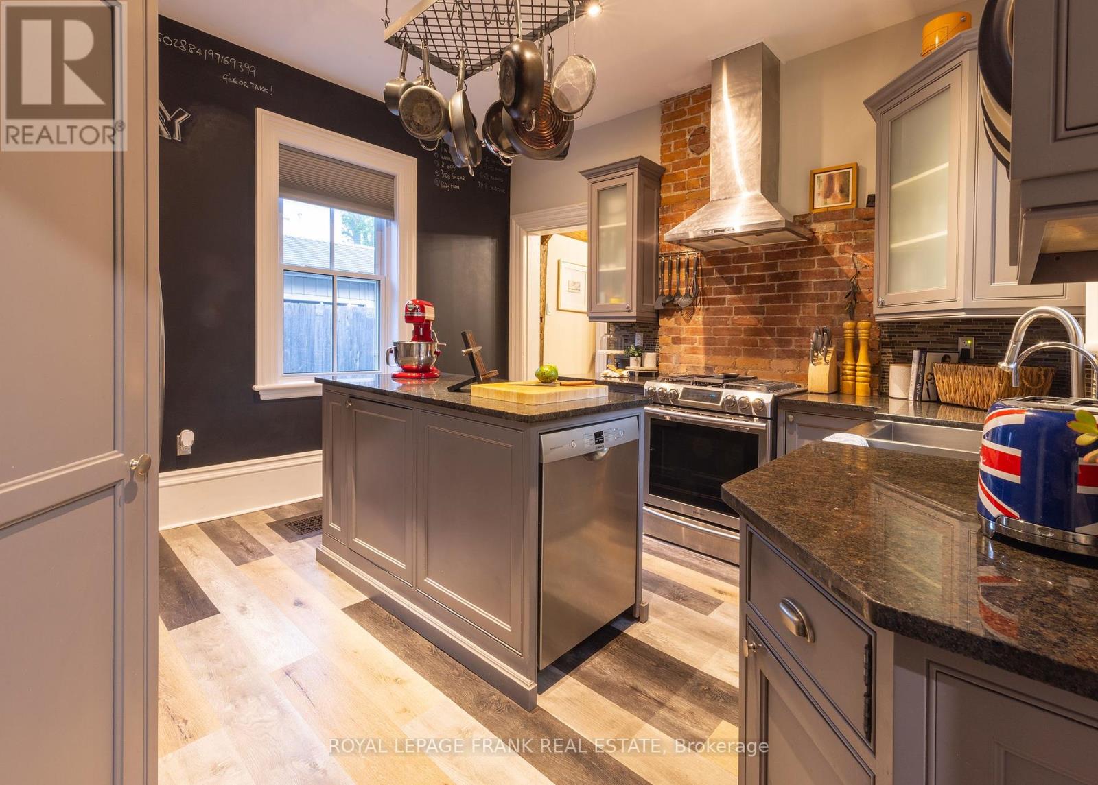 454 Weller Street, Peterborough Central, Ontario  K9H 2N6 - Photo 16 - X12337739