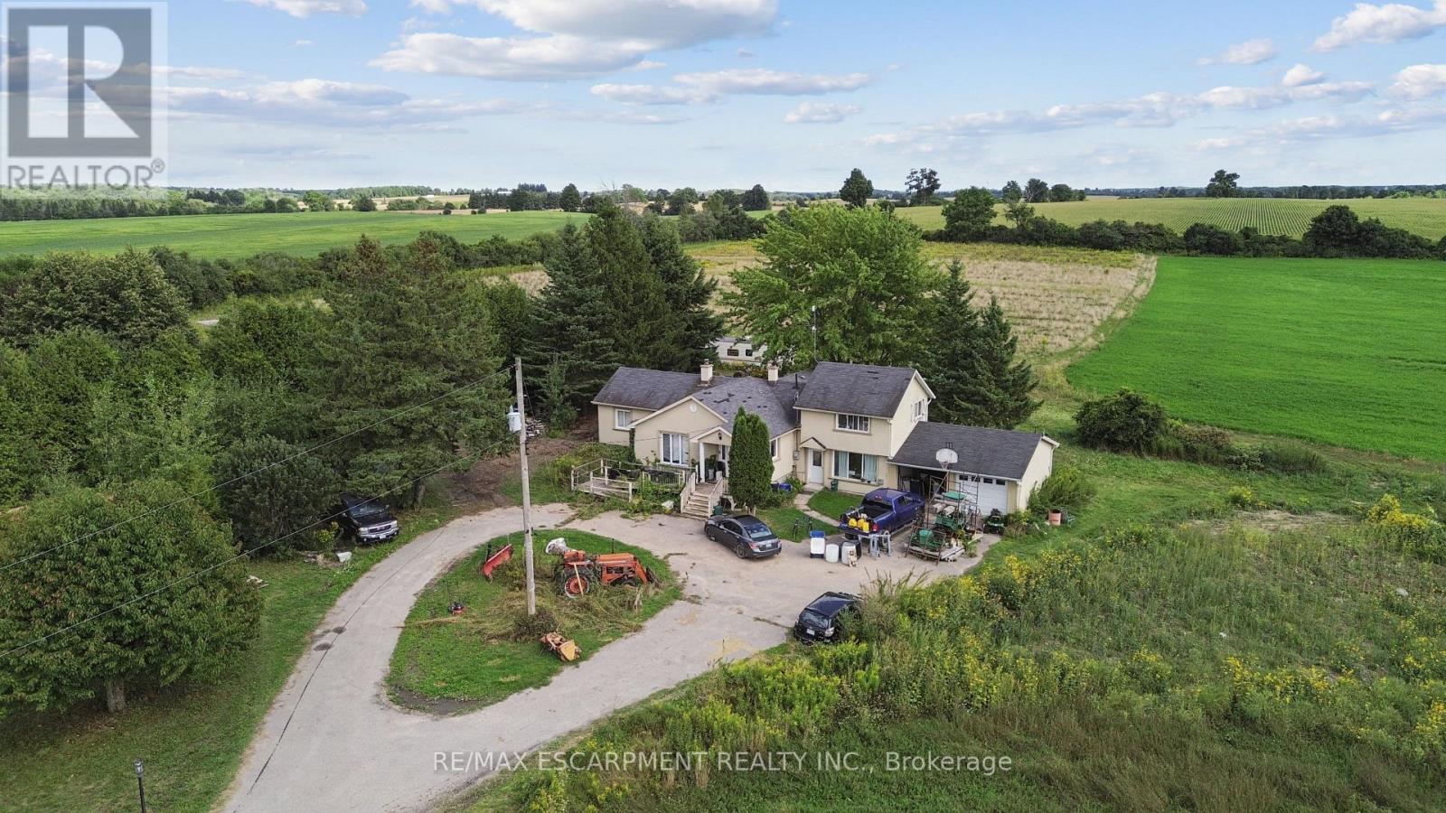 8033 Sideroad 10, Guelph/eramosa, Ontario  N1H 6J1 - Photo 5 - X12446716