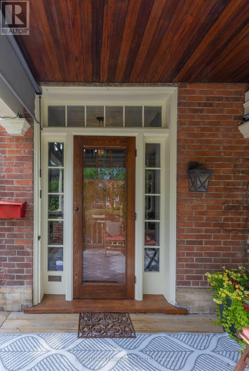 454 Weller Street, Peterborough Central, Ontario  K9H 2N6 - Photo 4 - X12337739