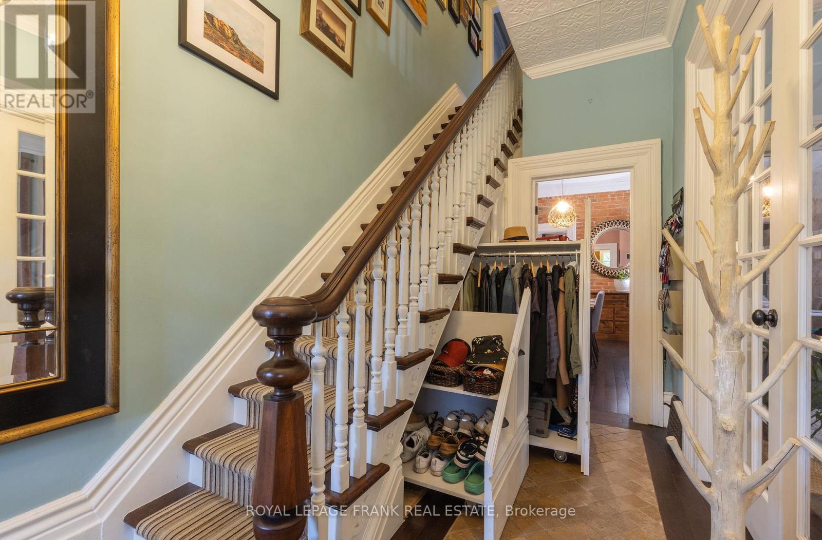 454 Weller Street, Peterborough Central, Ontario  K9H 2N6 - Photo 6 - X12337739