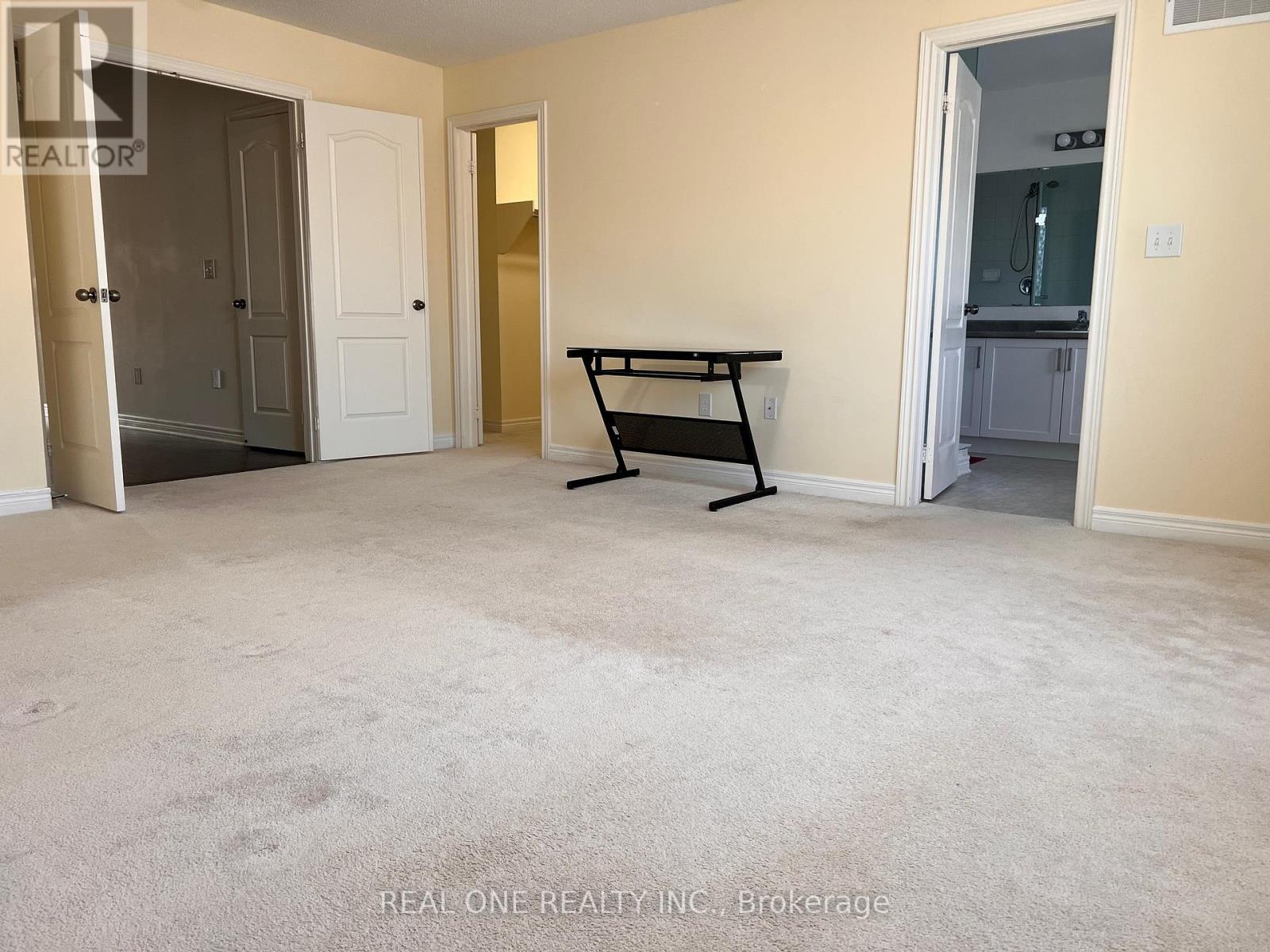 24 Foxberry Road, East Gwillimbury, Ontario  L9N 0P6 - Photo 13 - N12446790