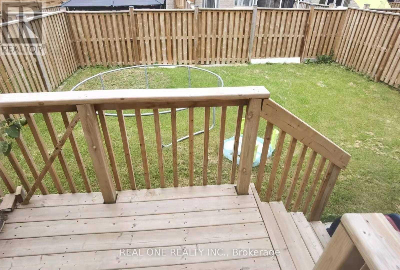 24 Foxberry Road, East Gwillimbury, Ontario  L9N 0P6 - Photo 21 - N12446790
