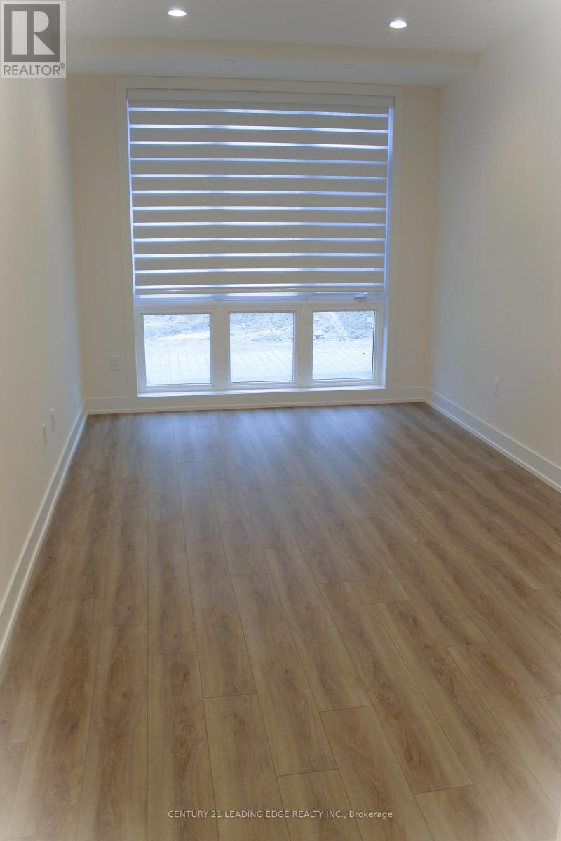 15 - 8 Sayers Lane, Richmond Hill, Ontario  L4E 1J4 - Photo 15 - N12446797