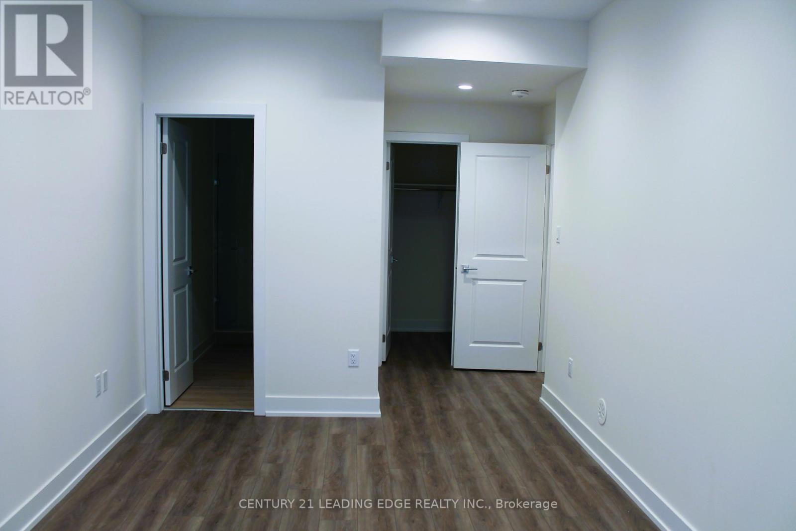 15 - 8 Sayers Lane, Richmond Hill, Ontario  L4E 1J4 - Photo 17 - N12446797
