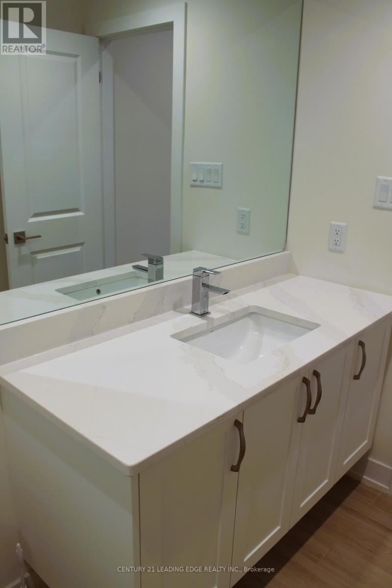 15 - 8 Sayers Lane, Richmond Hill, Ontario  L4E 1J4 - Photo 20 - N12446797