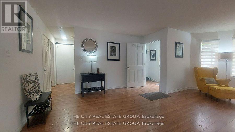 Main Floor - 22 Pineway Avenue, Georgina, Ontario  L4P 3V9 - Photo 15 - N12446882