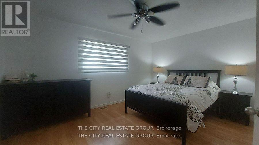 Main Floor - 22 Pineway Avenue, Georgina, Ontario  L4P 3V9 - Photo 21 - N12446882