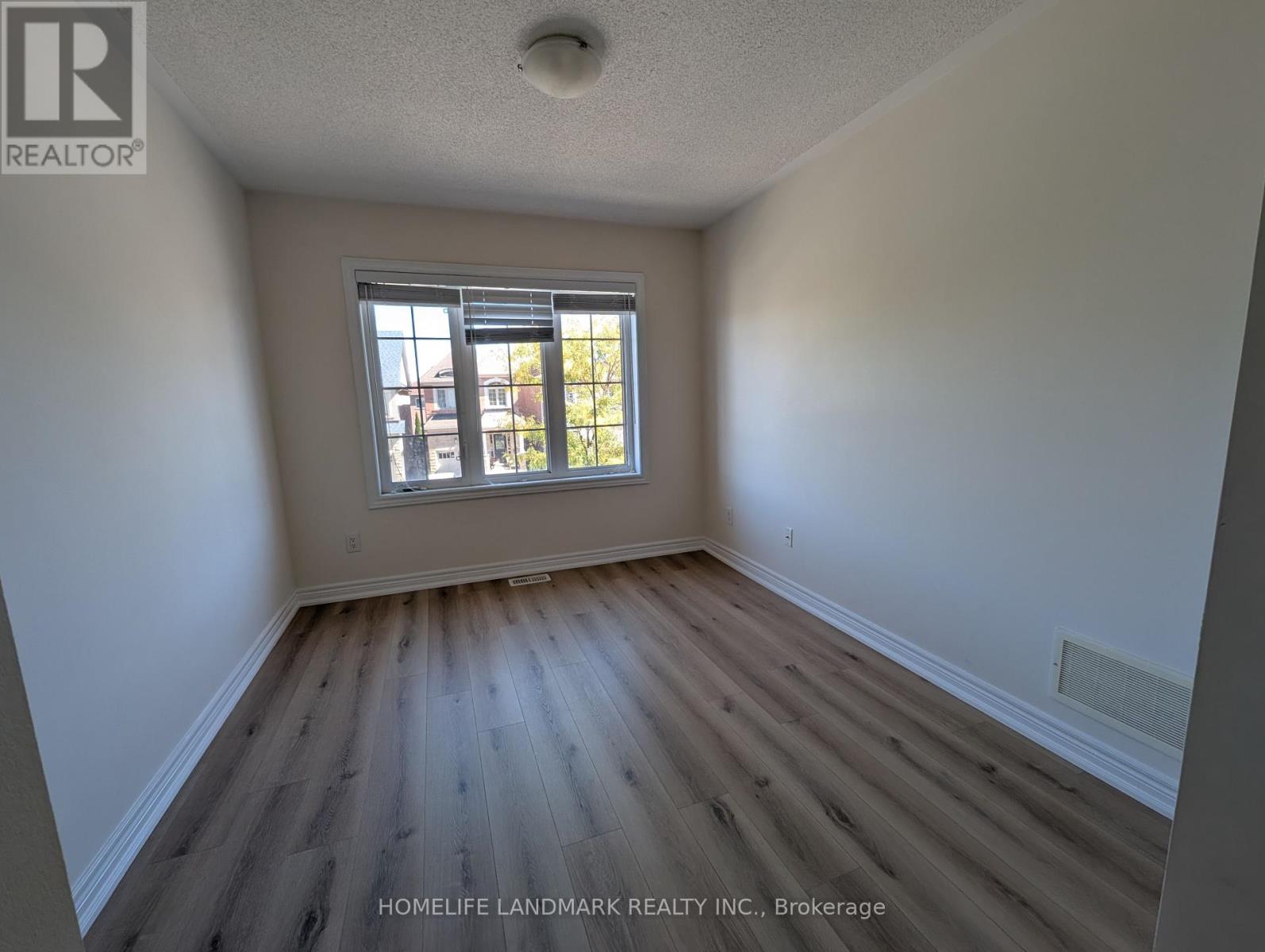 10 Blue Grouse Road, Vaughan, Ontario  L6A 4B9 - Photo 14 - N12446884