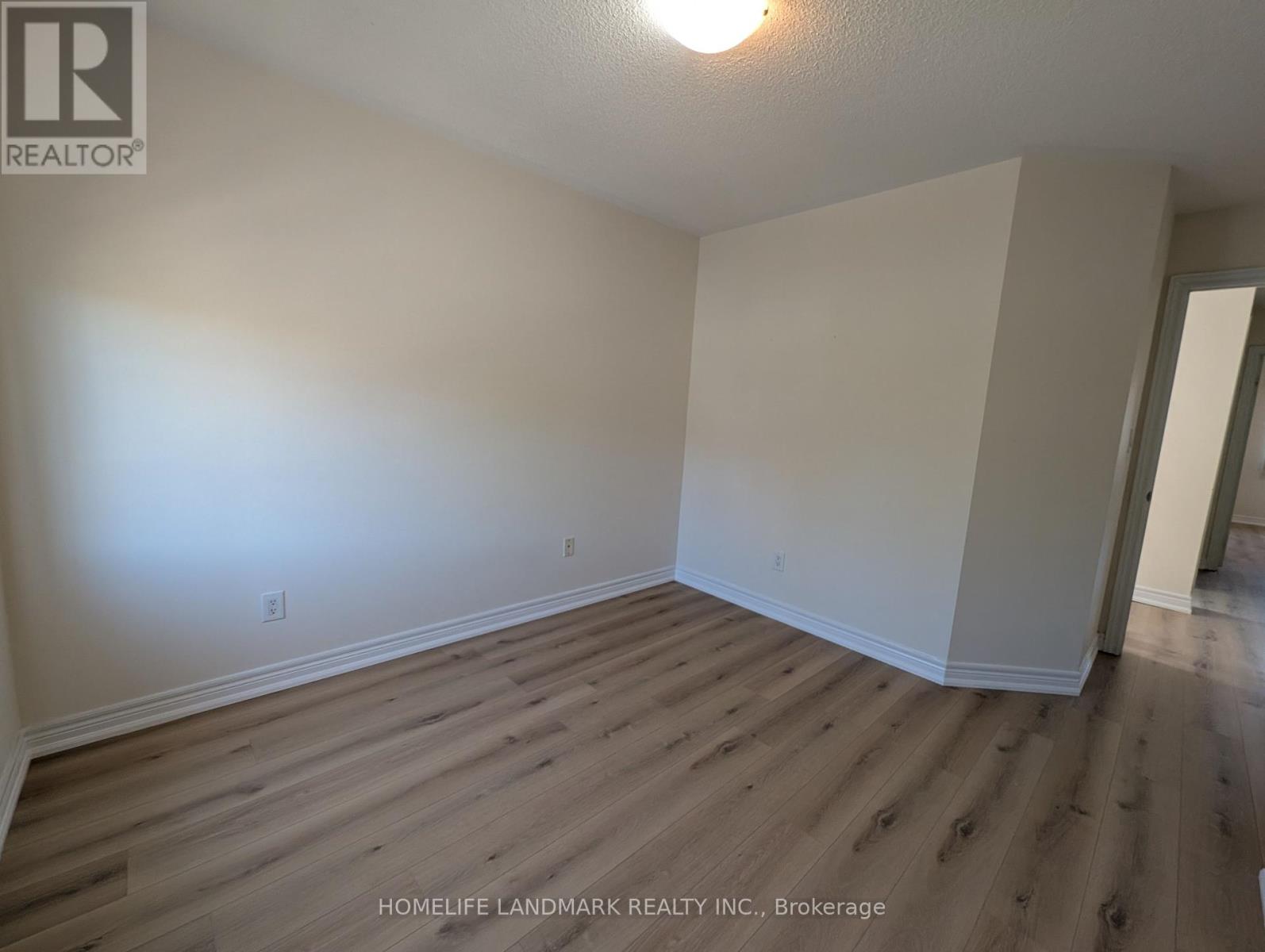 10 Blue Grouse Road, Vaughan, Ontario  L6A 4B9 - Photo 8 - N12446884