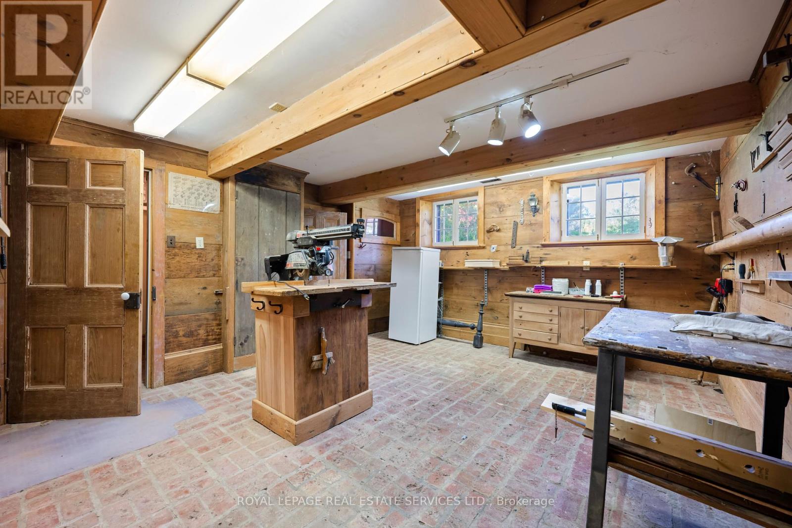 2414 Concession 3 Road, Adjala-Tosorontio, Ontario  L0N 1P0 - Photo 29 - N12446886