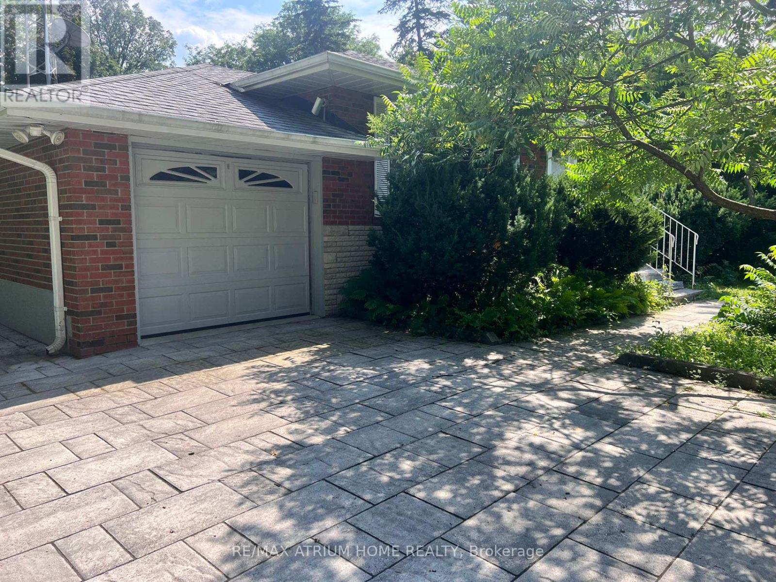 23 River Bend Road, Markham, Ontario  L3R 1K4 - Photo 3 - N12446912