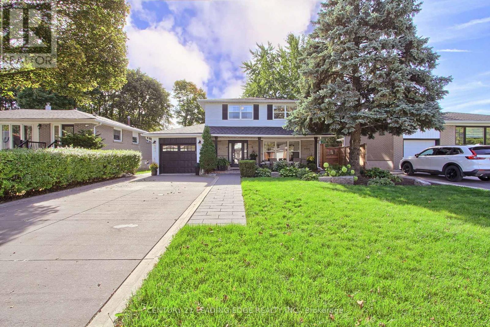 592 RUPERT AVENUE, Whitchurch-Stouffville, Ontario