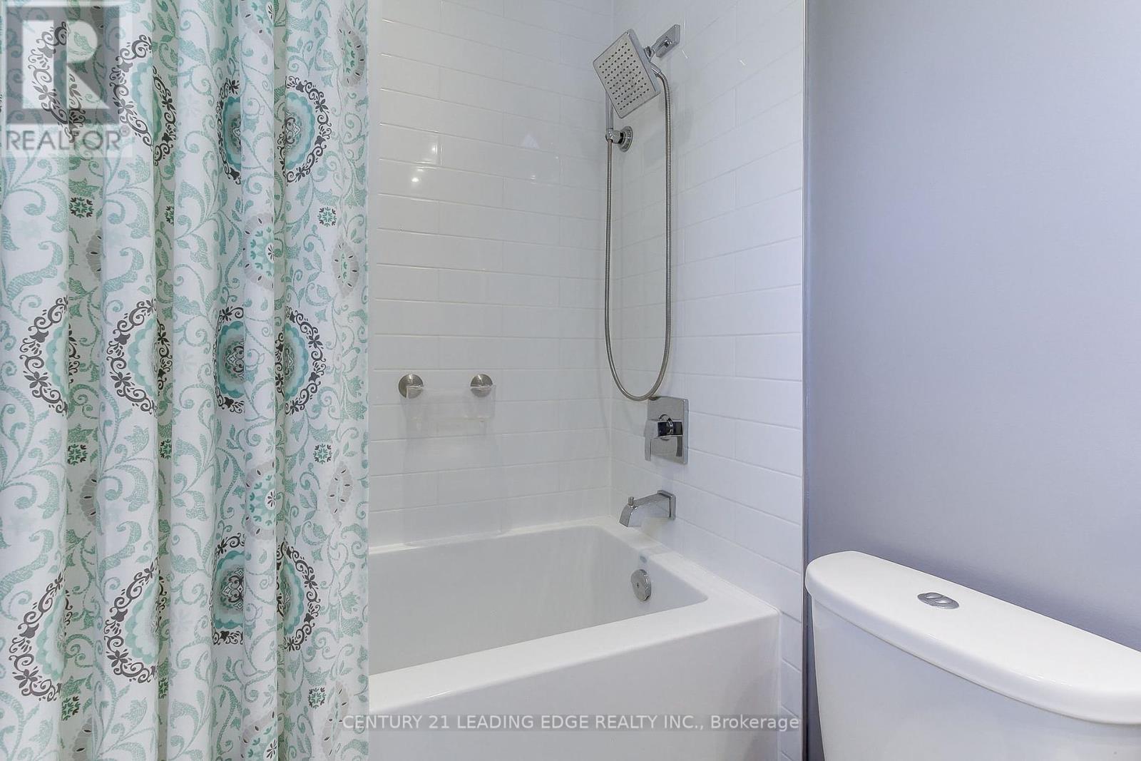 592 Rupert Avenue, Whitchurch-Stouffville, Ontario  L4A 1W2 - Photo 27 - N12446944