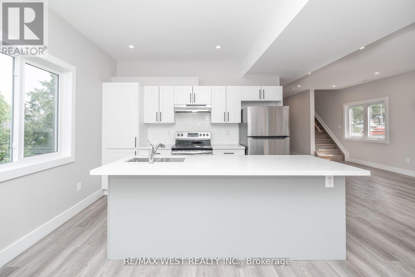 1 - 172 Cundles Road W, Barrie, Ontario  L4N 5N1 - Photo 10 - S12446874