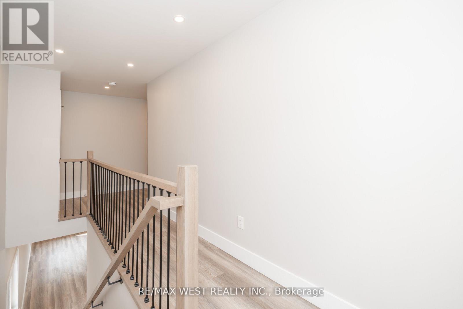 1 - 172 Cundles Road W, Barrie, Ontario  L4N 5N1 - Photo 15 - S12446874