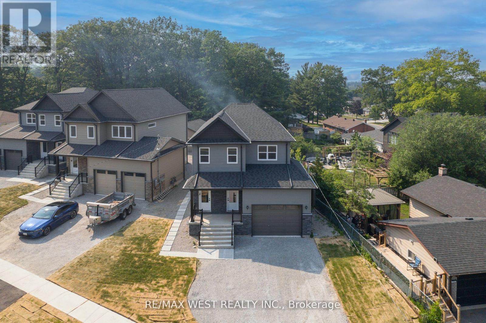 1 - 172 Cundles Road W, Barrie, Ontario  L4N 5N1 - Photo 2 - S12446874
