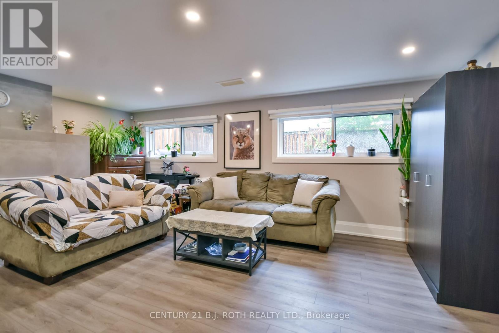 16 Gloria Street, Barrie, Ontario  L4N 4L9 - Photo 25 - S12446943