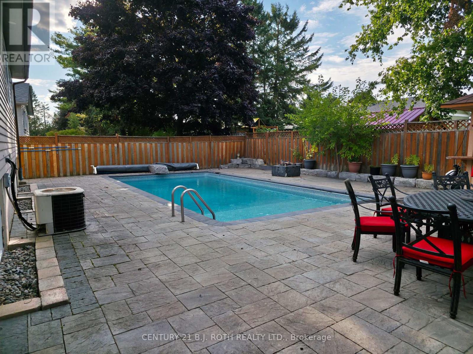 16 Gloria Street, Barrie, Ontario  L4N 4L9 - Photo 29 - S12446943