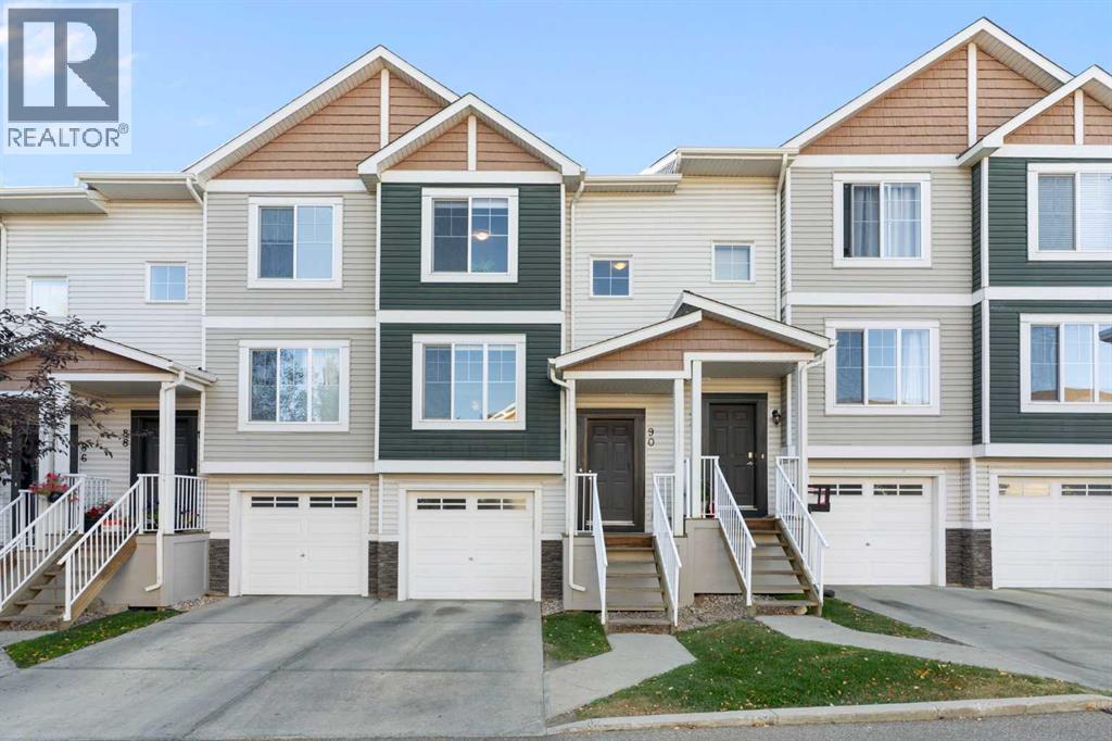 90 Pantego Lane Nw, Calgary, Alberta  T3K 0T1 - Photo 3 - A2259098
